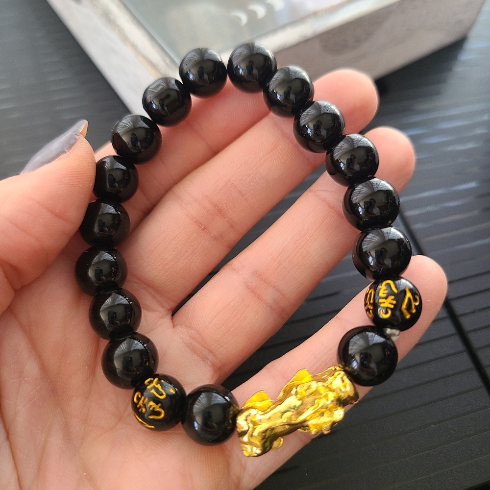 Black Bead fortune bracelet